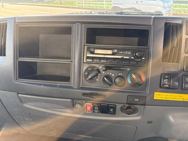 フォワード 　５１９０ｃｃ　ダンプ　３．５ｔ　３．５トン　３人乗り　電動コボレーン　走行６３０００Ｋ　パワーウインドウ　極東ダンプ　ＡＴ　オートマ　内外装仕上げ済み（53枚目）