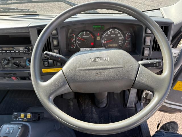 フォワード 　５１９０ｃｃ　ダンプ　３．５ｔ　３．５トン　３人乗り　電動コボレーン　走行６３０００Ｋ　パワーウインドウ　極東ダンプ　ＡＴ　オートマ　内外装仕上げ済み（54枚目）