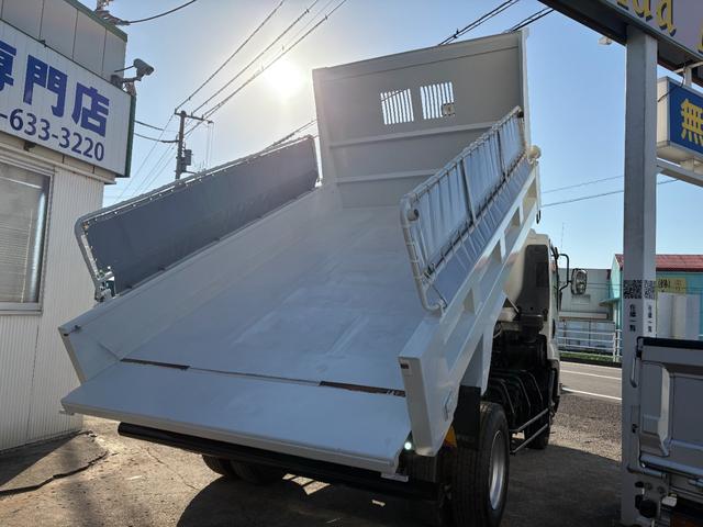 フォワード 　５１９０ｃｃ　ダンプ　３．５ｔ　３．５トン　３人乗り　電動コボレーン　走行６３０００Ｋ　パワーウインドウ　極東ダンプ　ＡＴ　オートマ　内外装仕上げ済み（65枚目）