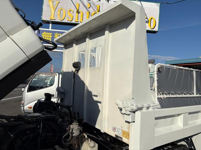 フォワード 　５１９０ｃｃ　ダンプ　３．５ｔ　３．５トン　３人乗り　電動コボレーン　走行６３０００Ｋ　パワーウインドウ　極東ダンプ　ＡＴ　オートマ　内外装仕上げ済み（69枚目）