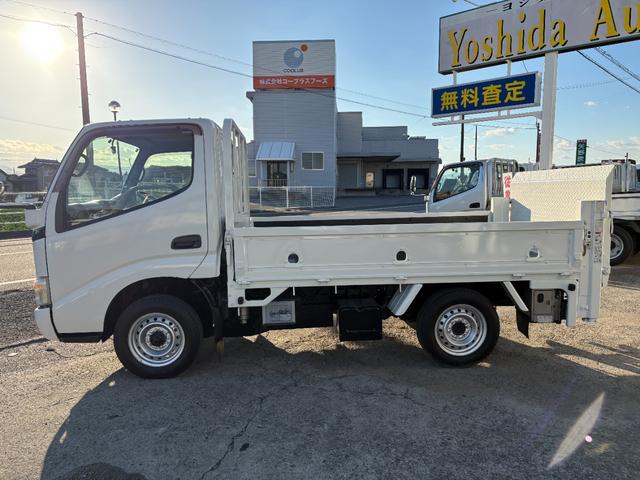 ダイナトラック 　２４９０ｃｃ　１ｔ　１トン　平ボディ　４ＷＤ　垂直パワーゲート付　極東開発Ｖ６００　３人乗り　ディーゼル　５速　５ＭＴ　ゲート極東Ｖ６０１Ａ　パワーゲート（2枚目）