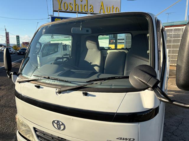 ダイナトラック 　２４９０ｃｃ　１ｔ　１トン　平ボディ　４ＷＤ　垂直パワーゲート付　極東開発Ｖ６００　３人乗り　ディーゼル　５速　５ＭＴ　ゲート極東Ｖ６０１Ａ　パワーゲート（10枚目）