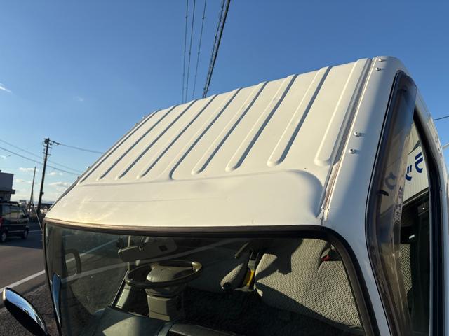 ダイナトラック 　２４９０ｃｃ　１ｔ　１トン　平ボディ　４ＷＤ　垂直パワーゲート付　極東開発Ｖ６００　３人乗り　ディーゼル　５速　５ＭＴ　ゲート極東Ｖ６０１Ａ　パワーゲート（73枚目）