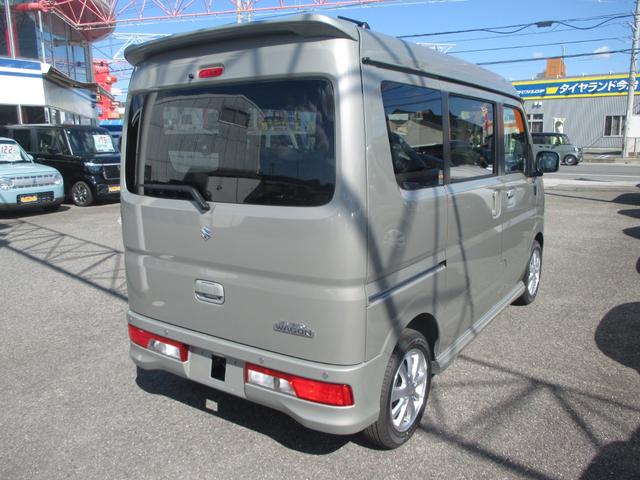 エブリイワゴン PZターボスペシャル 届出済未使用車 衝突被害軽減ブレーキ ハイルーフ 両側パワースライドドア LEDヘッドライト 電動オートステップ 純正アルミ 運転席シートヒーター 本革巻きステアリング プッシュスタート(4枚目)