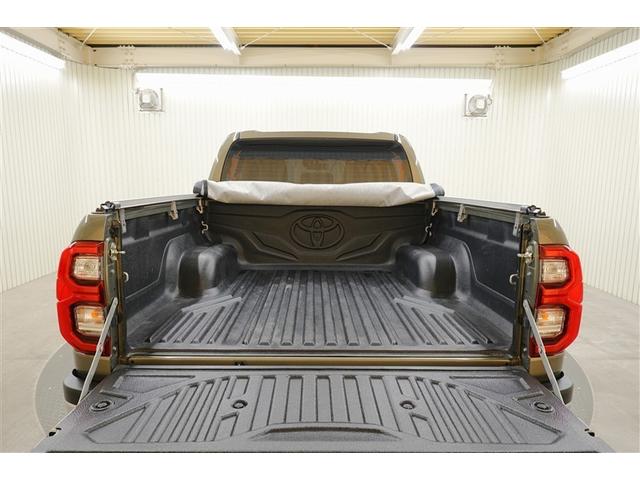 ハイラックス Ｚ　４ＷＤ　フルセグ　メモリーナビ　ＤＶＤ再生　衝突被害軽減システム　ＥＴＣ　ＬＥＤヘッドランプ　記録簿　アイドリングストップ　ディーゼル（16枚目）