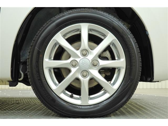 スタイリッシュな純正アルミホイールで毎日のお出かけが楽しくなりますね！