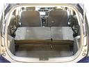 後席を格納すると大きなスペースが出来るので大きな荷物も積み込めます！