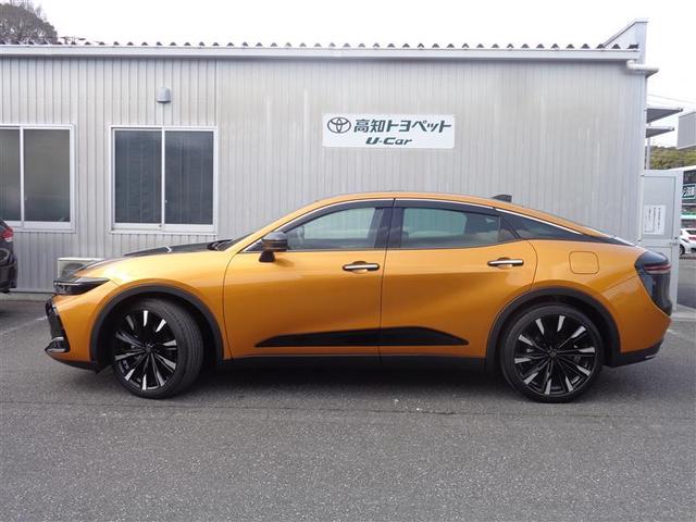 クラウンクロスオーバー ＲＳ　革シート　サンルーフ　４ＷＤ　フルセグ　メモリーナビ　ミュージックプレイヤー接続可　バックカメラ　衝突被害軽減システム　ＥＴＣ　ＬＥＤヘッドランプ　記録簿（3枚目）