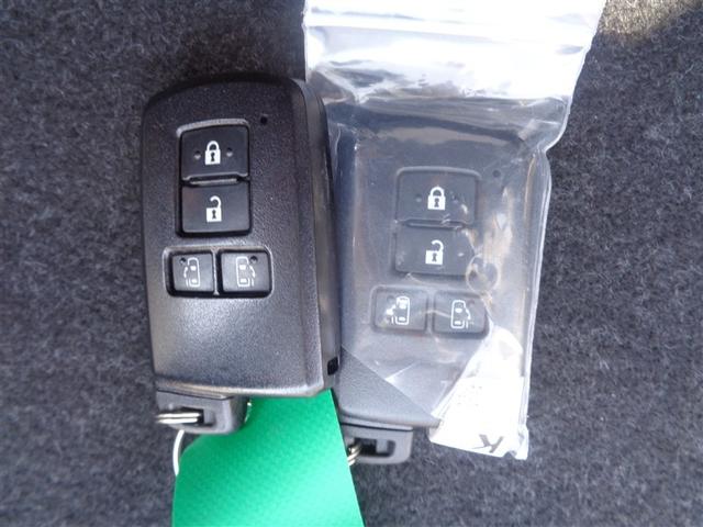 シエンタ Ｇ　フルセグ　メモリーナビ　ＤＶＤ再生　ミュージックプレイヤー接続可　後席モニター　バックカメラ　衝突被害軽減システム　ＥＴＣ　両側電動スライド　ウオークスルー　乗車定員７人　ワンオーナー　記録簿（28枚目）