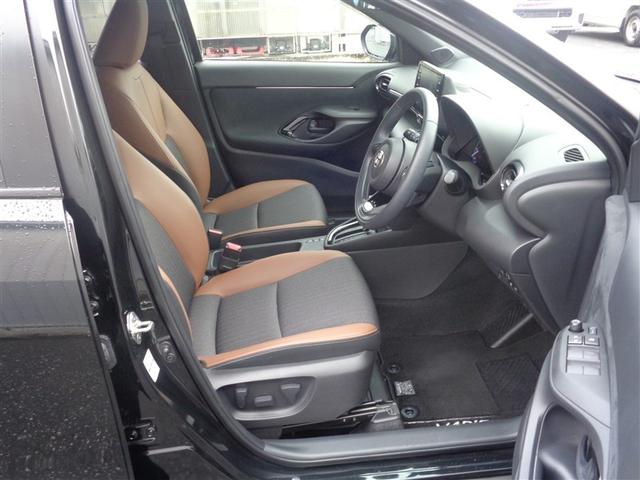 ヤリスクロス ハイブリッドＺ　アドベンチャー　フルセグ　メモリーナビ　ミュージックプレイヤー接続可　バックカメラ　衝突被害軽減システム　ＥＴＣ　ドラレコ　ＬＥＤヘッドランプ　ワンオーナー　記録簿（10枚目）