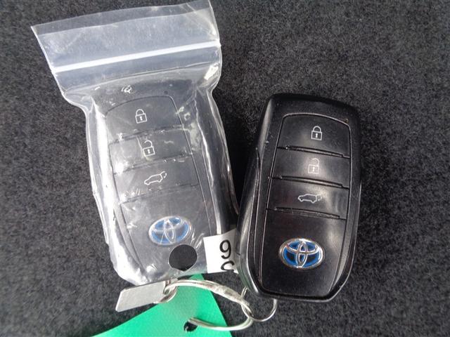 ハリアーハイブリッド Z サンルーフ フルセグ メモリーナビ ミュージックプレイヤー接続可 バックカメラ 衝突被害軽減システム ETC ドラレコ LEDヘッドランプ 記録簿(31枚目)