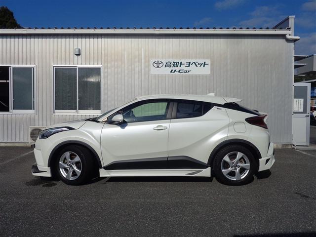 Ｃ－ＨＲ Ｓ－Ｔ　ＬＥＤパッケージ　フルセグ　メモリーナビ　ＤＶＤ再生　ミュージックプレイヤー接続可　バックカメラ　衝突被害軽減システム　ＥＴＣ　ＬＥＤヘッドランプ　ワンオーナー　フルエアロ　記録簿（3枚目）
