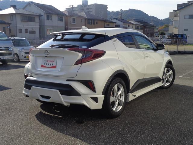 Ｃ－ＨＲ Ｓ－Ｔ　ＬＥＤパッケージ　フルセグ　メモリーナビ　ＤＶＤ再生　ミュージックプレイヤー接続可　バックカメラ　衝突被害軽減システム　ＥＴＣ　ＬＥＤヘッドランプ　ワンオーナー　フルエアロ　記録簿（5枚目）