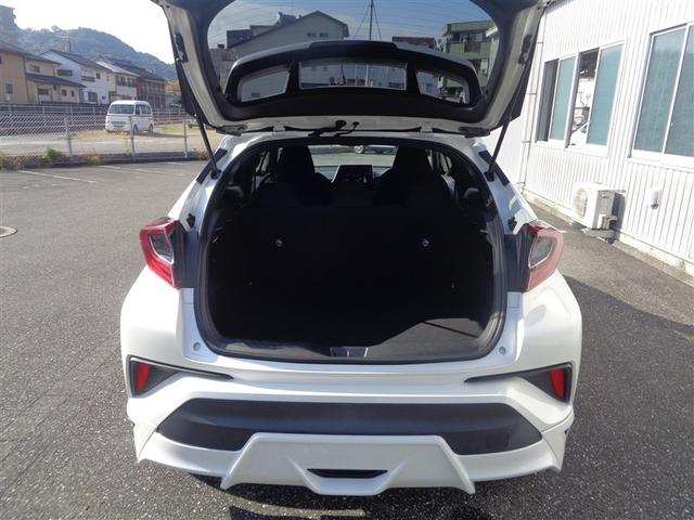 Ｃ－ＨＲ Ｓ－Ｔ　ＬＥＤパッケージ　フルセグ　メモリーナビ　ＤＶＤ再生　ミュージックプレイヤー接続可　バックカメラ　衝突被害軽減システム　ＥＴＣ　ＬＥＤヘッドランプ　ワンオーナー　フルエアロ　記録簿（8枚目）