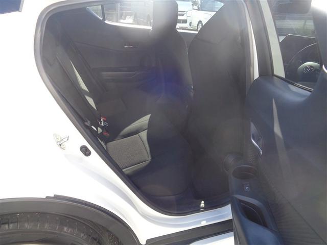Ｃ－ＨＲ Ｓ－Ｔ　ＬＥＤパッケージ　フルセグ　メモリーナビ　ＤＶＤ再生　ミュージックプレイヤー接続可　バックカメラ　衝突被害軽減システム　ＥＴＣ　ＬＥＤヘッドランプ　ワンオーナー　フルエアロ　記録簿（11枚目）
