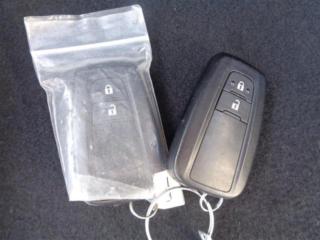 Ｃ－ＨＲ Ｓ－Ｔ　ＬＥＤパッケージ　フルセグ　メモリーナビ　ＤＶＤ再生　ミュージックプレイヤー接続可　バックカメラ　衝突被害軽減システム　ＥＴＣ　ＬＥＤヘッドランプ　ワンオーナー　フルエアロ　記録簿（26枚目）