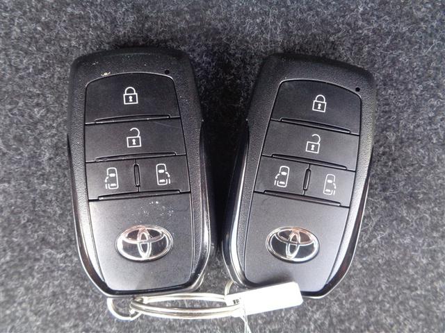 ノア ハイブリッドS-Z フルセグ メモリーナビ DVD再生 ミュージックプレイヤー接続可 バックカメラ 衝突被害軽減システム ETC ドラレコ 両側電動スライド LEDヘッドランプ 乗車定員7人 3列シート ワンオーナー(29枚目)