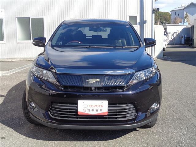 �g���^�F�蒆�ÎԂ̂R�̈��S�t���ł��B�P�D�܂邲�ƃN���[�j���O�ς݂Q�D�ԗ������ؖ����R�D�����O�����ۏ�