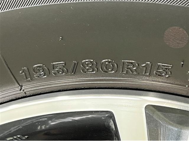 ハイエースバン ロングスーパーＧＬ　ＬＥＤヘッドランプ　バックモニター　Ｔ－Ｃｏｎｎｅｃｔナビ　フルセグ　ＤＶＤ再生装置　ＣＤ再生装置　純正アルミ　スマートキ－　イモビライザー　ＥＴＣ　車線逸脱警報　先進ライト　シングルエアバッグ（9枚目）