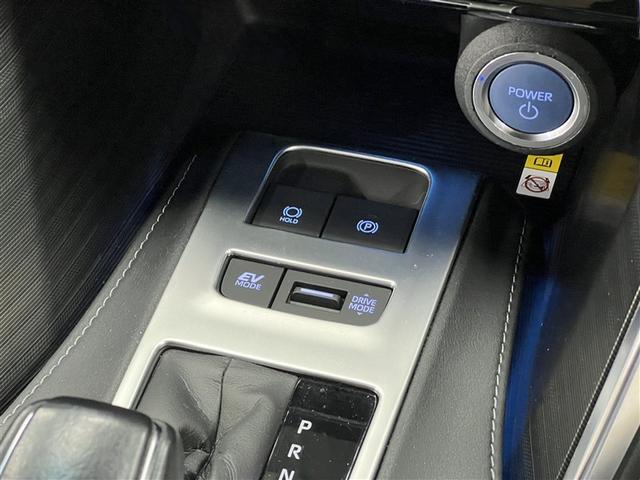 ハリアーハイブリッド Ｚ　レザーパッケージ　ＬＥＤヘッドランプ　バックモニター　ブラインドスポットモニター　パノラミックビューモニター　ドライブレコーダー　Ｔ－Ｃｏｎｎｅｃｔナビ　フルセグ　メディアプレイヤー接続　フルエアロ　本革シート（31枚目）