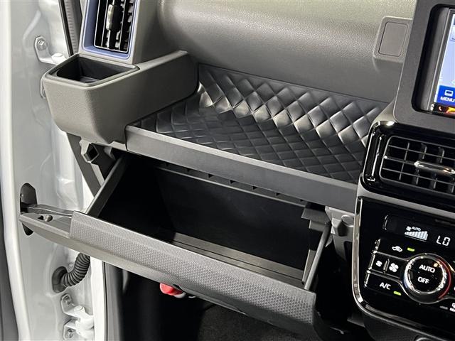 タント カスタムＲＳ　ＬＥＤヘッドランプ　バックモニター　パノラミックビューモニター　ＣＤ再生装置　純正アルミ　ベンチシート　スマートキ－　イモビライザー　クルーズコントロール　両側電動スライドドア　ＥＴＣ（24枚目）