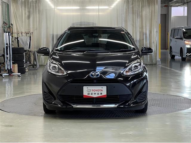 アクア Sスタイルブラック バックモニター T-Connectナビ フルセグ DVD再生装置 CD再生装置 純正アルミホイール スマートキ- イモビライザー ETC LEDヘッドライト 衝突被害軽減ブレーキ 車線逸脱警報 ABS(5枚目)