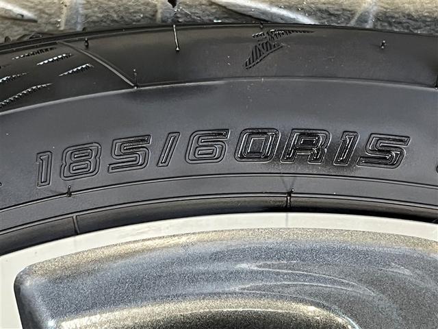 アクア Sスタイルブラック バックモニター T-Connectナビ フルセグ DVD再生装置 CD再生装置 純正アルミホイール スマートキ- イモビライザー ETC LEDヘッドライト 衝突被害軽減ブレーキ 車線逸脱警報 ABS(9枚目)