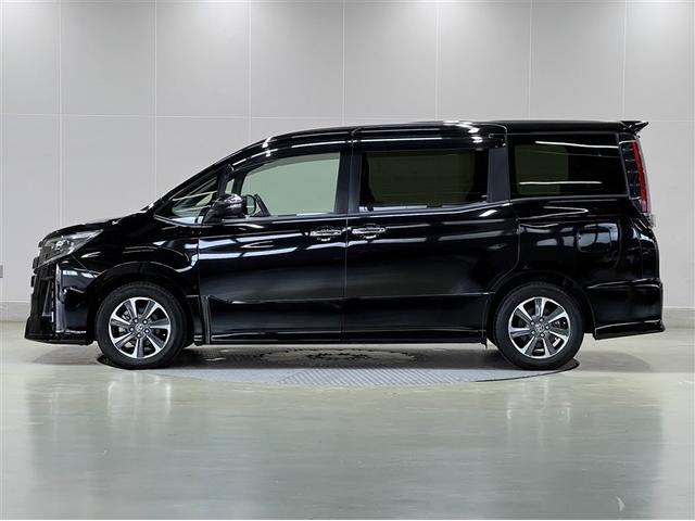 ノア Si ダブルバイビーIII LEDヘッドランプ バックモニター T-Connectナビ フルセグ DVD再生装置 CD再生装置 3列シート 純正アルミ スマートキ- イモビライザー クルーズコントロール 両側電動スライドドア(2枚目)