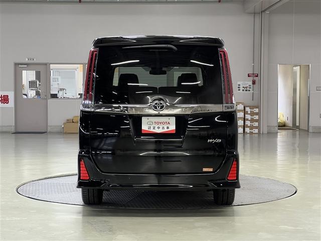 ノア Si ダブルバイビーIII LEDヘッドランプ バックモニター T-Connectナビ フルセグ DVD再生装置 CD再生装置 3列シート 純正アルミ スマートキ- イモビライザー クルーズコントロール 両側電動スライドドア(4枚目)