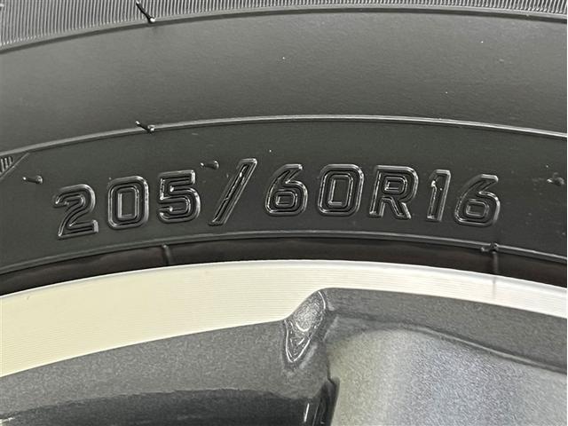 ノア Si ダブルバイビーIII LEDヘッドランプ バックモニター T-Connectナビ フルセグ DVD再生装置 CD再生装置 3列シート 純正アルミ スマートキ- イモビライザー クルーズコントロール 両側電動スライドドア(9枚目)