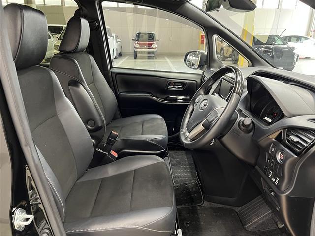 ノア Si ダブルバイビーIII LEDヘッドランプ バックモニター T-Connectナビ フルセグ DVD再生装置 CD再生装置 3列シート 純正アルミ スマートキ- イモビライザー クルーズコントロール 両側電動スライドドア(12枚目)