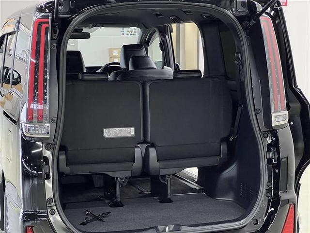 ノア Si ダブルバイビーIII LEDヘッドランプ バックモニター T-Connectナビ フルセグ DVD再生装置 CD再生装置 3列シート 純正アルミ スマートキ- イモビライザー クルーズコントロール 両側電動スライドドア(16枚目)