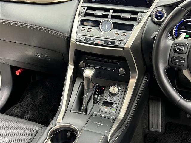 NX NX300h スパイス&シック ドライブレコーダー パノラミックビューモニター ブラインドスポットモニター バックモニター ETC ワンオーナー スマートキ- イモビライザー クルーズコントロール 本革シート 純正アルミホイール(27枚目)