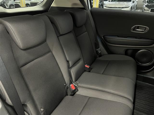 ヴェゼル ハイブリッドX・ホンダセンシング LEDヘッドランプ ドライブレコーダー フルセグ DVD再生装置 CD再生装置 純正アルミ スマートキ- イモビライザー クルーズコントロール ETC 衝突被害軽減ブレーキ ABS 横滑防止装置(12枚目)