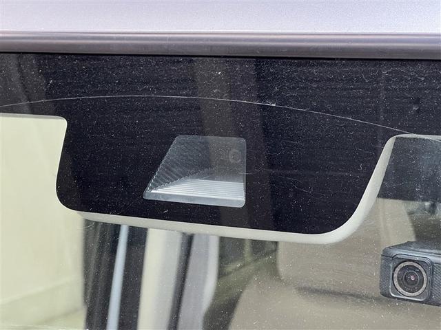 N-BOX Gホンダセンシング 衝突被害軽減ブレーキ ペダル踏み間違い急発進抑制装置 車線逸脱警報 デュアルエアバッグ 横滑防止装置 バックモニター ドライブレコーダー イモビライザー カーナビ HIDヘッドランプ ETC ABS(7枚目)