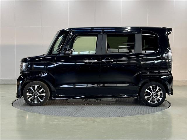 N-BOXカスタム G・Lホンダセンシング バックモニター ETC ワンオーナー スマートキ- イモビライザー クルーズコントロール 両側電動スライドドア リアスポイラー 純正アルミホイール ナビ付きDA フルセグTV(2枚目)