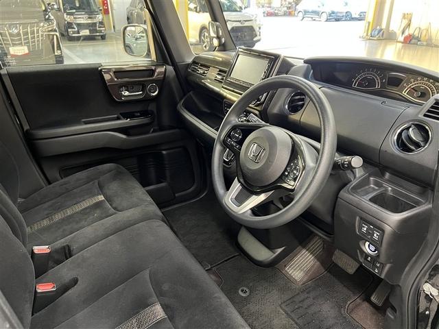 N-BOXカスタム G・Lホンダセンシング バックモニター ETC ワンオーナー スマートキ- イモビライザー クルーズコントロール 両側電動スライドドア リアスポイラー 純正アルミホイール ナビ付きDA フルセグTV(10枚目)