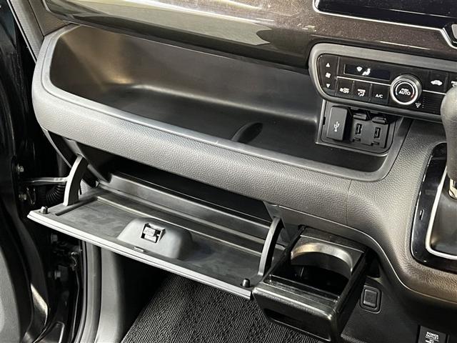 N-BOXカスタム G・Lホンダセンシング バックモニター ETC ワンオーナー スマートキ- イモビライザー クルーズコントロール 両側電動スライドドア リアスポイラー 純正アルミホイール ナビ付きDA フルセグTV(30枚目)