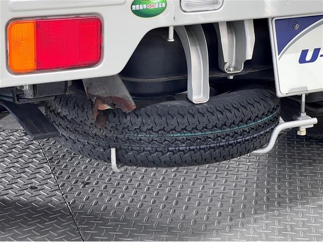 キャリイトラック ＫＣ　デュアルエアバッグ　ＡＢＳ　ビニールシート　フロントエアコン　パワステ（12枚目）