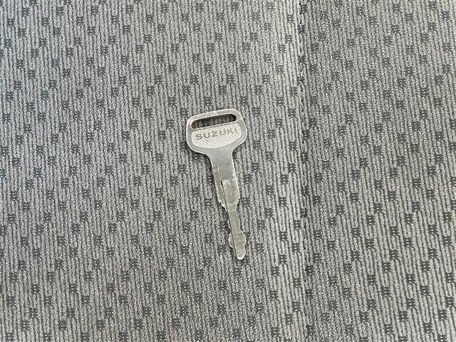 キャリイトラック ＫＣ　デュアルエアバッグ　ＡＢＳ　ビニールシート　フロントエアコン　パワステ（22枚目）