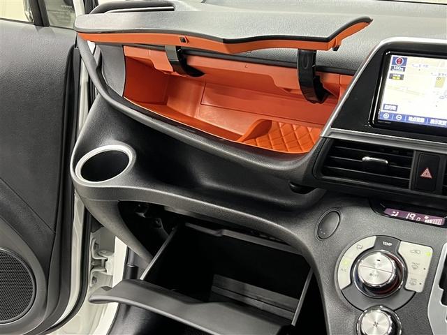 シエンタ Ｇ　クルマイス　タイプ１　Ｔ－Ｃｏｎｎｅｃｔナビ　衝突被害軽減ブレーキ　車線逸脱警報　イモビライザー　デュアルエアバッグ　スマートキ－　横滑防止装置　ＬＥＤヘッドランプ　バックモニター　全周囲カメラ　ドライブレコーダー　ＥＴＣ（30枚目）