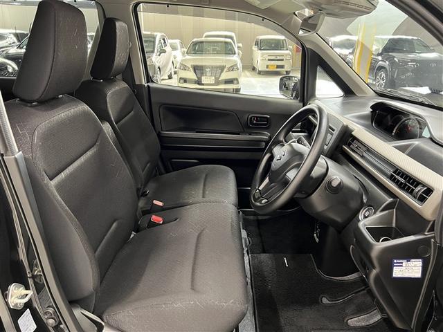 ワゴンＲ ＦＸ　衝突被害軽減ブレーキ　ペダル踏み間違い急発進抑制装置　車線逸脱警報　先進ライト　デュアルエアバッグ　横滑防止装置　ＣＤ再生装置　純正アルミホイール　ベンチシート　スマートキ－　イモビライザー（11枚目）