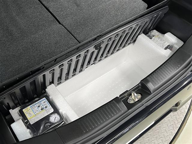 ワゴンＲ ＦＸ　衝突被害軽減ブレーキ　ペダル踏み間違い急発進抑制装置　車線逸脱警報　先進ライト　デュアルエアバッグ　横滑防止装置　ＣＤ再生装置　純正アルミホイール　ベンチシート　スマートキ－　イモビライザー（16枚目）