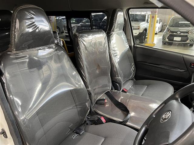 ハイエースバン DX クルマイス Bタイフ ウェルキャブ 3列シート メディアプレイヤー接続 キーレスエントリー シングルエアバッグ ABS モケットシート フロントエアコン リヤエアコン パワステ パワーウィンドウ(9枚目)