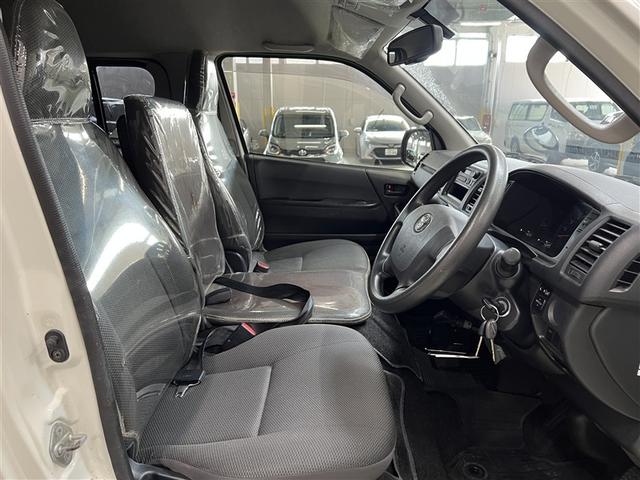 ハイエースバン DX クルマイス Bタイフ ウェルキャブ 3列シート メディアプレイヤー接続 キーレスエントリー シングルエアバッグ ABS モケットシート フロントエアコン リヤエアコン パワステ パワーウィンドウ(10枚目)