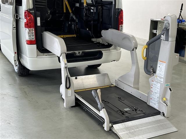 ハイエースバン DX クルマイス Bタイフ ウェルキャブ 3列シート メディアプレイヤー接続 キーレスエントリー シングルエアバッグ ABS モケットシート フロントエアコン リヤエアコン パワステ パワーウィンドウ(14枚目)