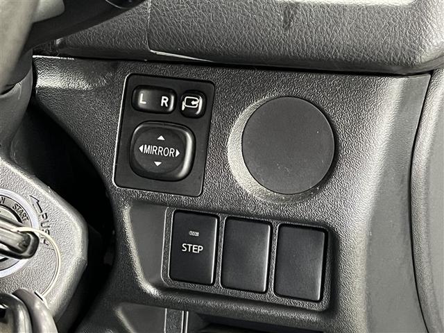 ハイエースバン DX クルマイス Bタイフ ウェルキャブ 3列シート メディアプレイヤー接続 キーレスエントリー シングルエアバッグ ABS モケットシート フロントエアコン リヤエアコン パワステ パワーウィンドウ(18枚目)