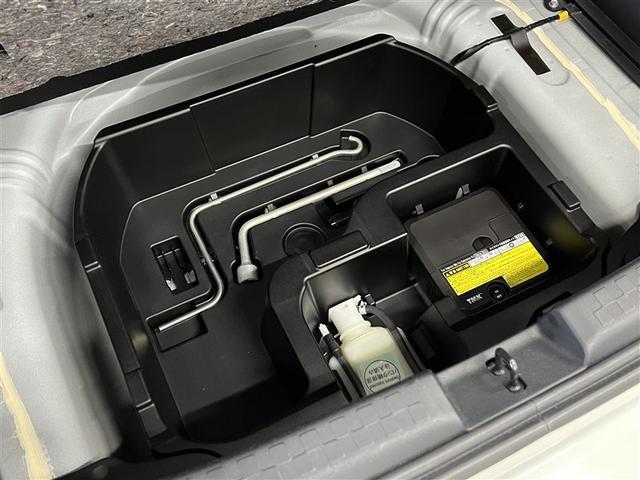 アクア G デュアルエアバッグ 横滑防止装置 バックモニター ドライブレコーダー カーナビ キーレスエントリー イモビライザー CD・DVD再生装置 ワンセグTV ETC ABS リアスポイラー モケットシート(16枚目)