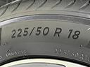 タイヤサイズは【225/50R18】