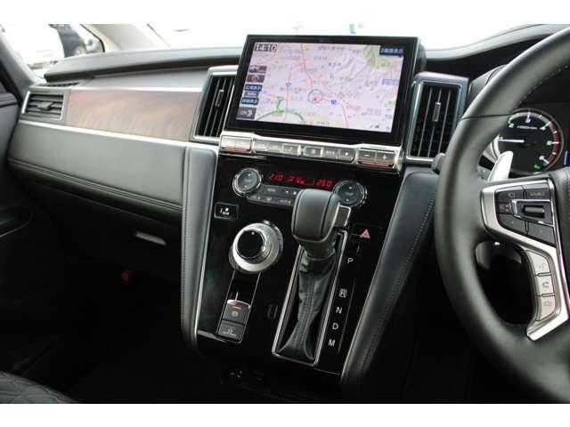 デリカＤ：５ Ｐ　電動ステップレス１１インチナビ全周囲カメラ　１オーナ　Ｂモニター　ミュージックプレイヤー接続可　地デジ　カーテンエアバック　ＬＥＤヘッドランプ　デュアルエアコン　ナビＴＶ　シートヒーター　４ＷＤ　３列（7枚目）